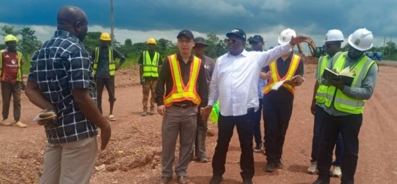 Umahi Orders Contractors to Limit Demolitions on 300km Trans-Sahara Highway as Benue Communities Back Tinubu, APC